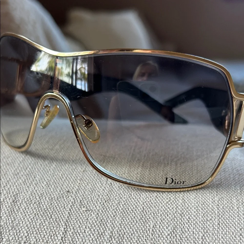 Dior Gold Frame Black Gradient Shield Sunglasses - Picture 2 of 5